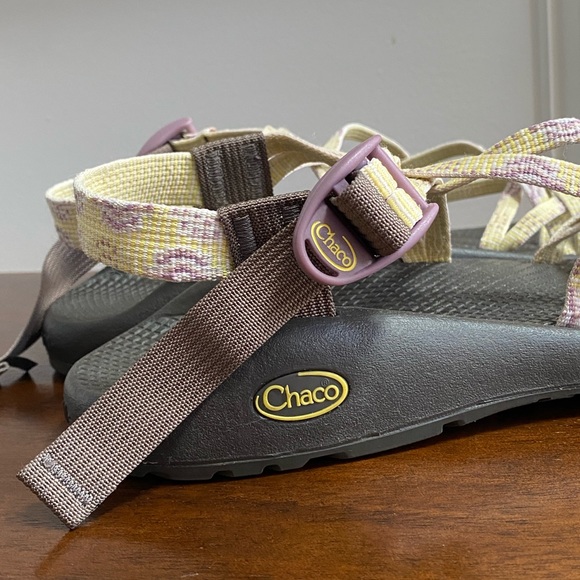 Chaco ZX2 Classic Cloud Orchid Yellow Purple Strap Sandal J105506 Women’s Sz 11 - Picture 5 of 8